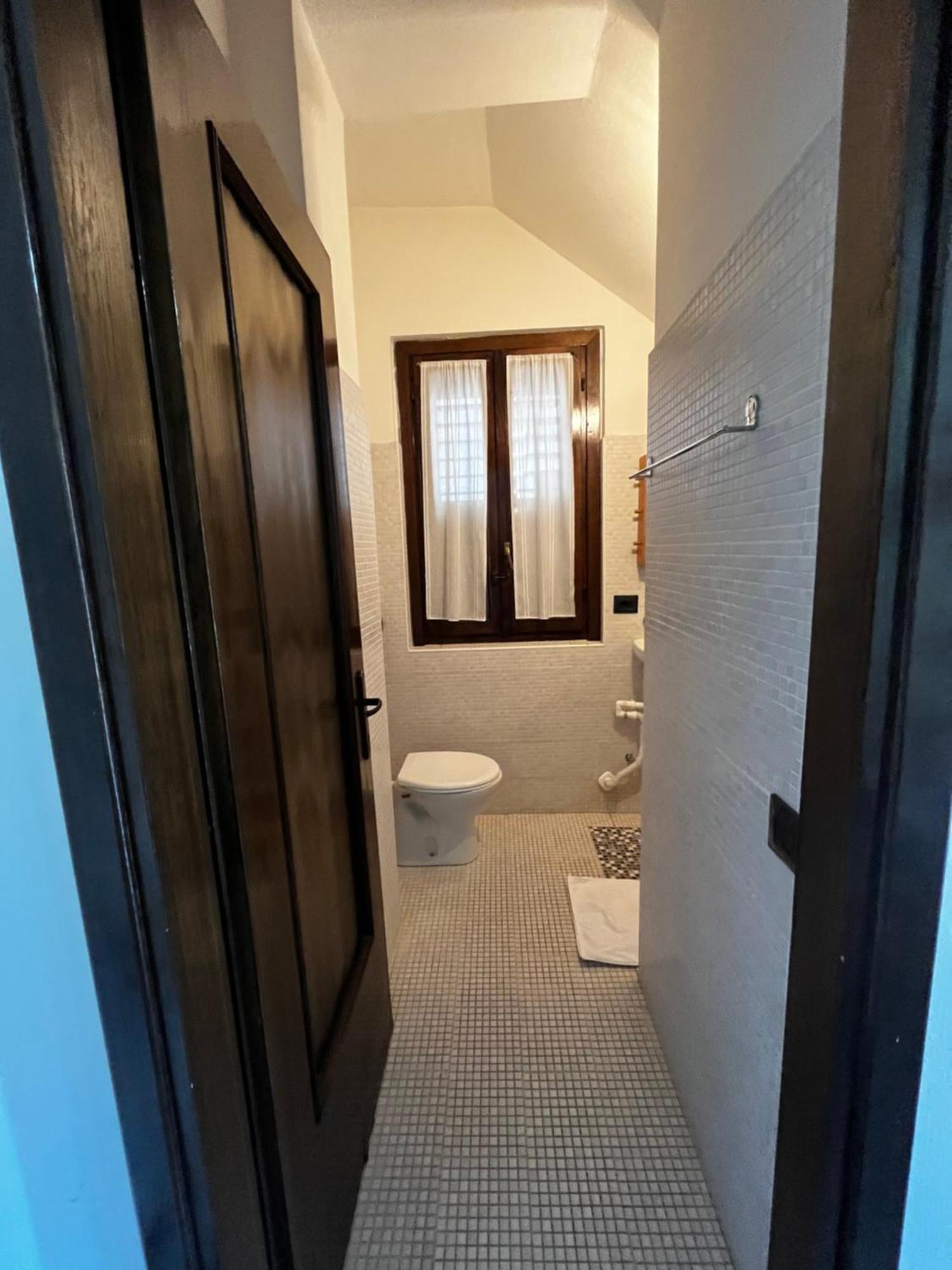 Camera Con Bagno Mirjana Cislago ภายนอก รูปภาพ