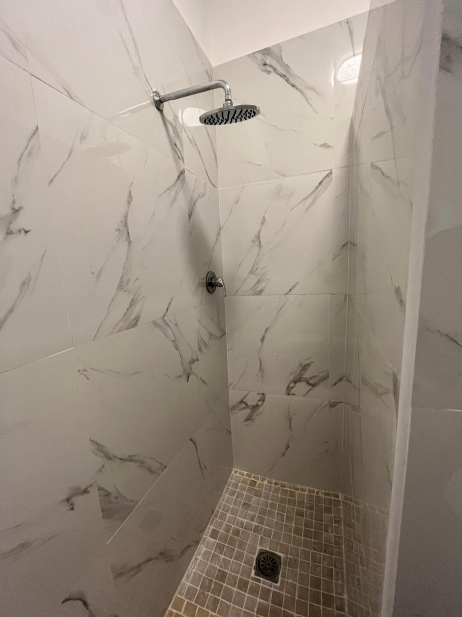 Camera Con Bagno Mirjana Cislago ภายนอก รูปภาพ